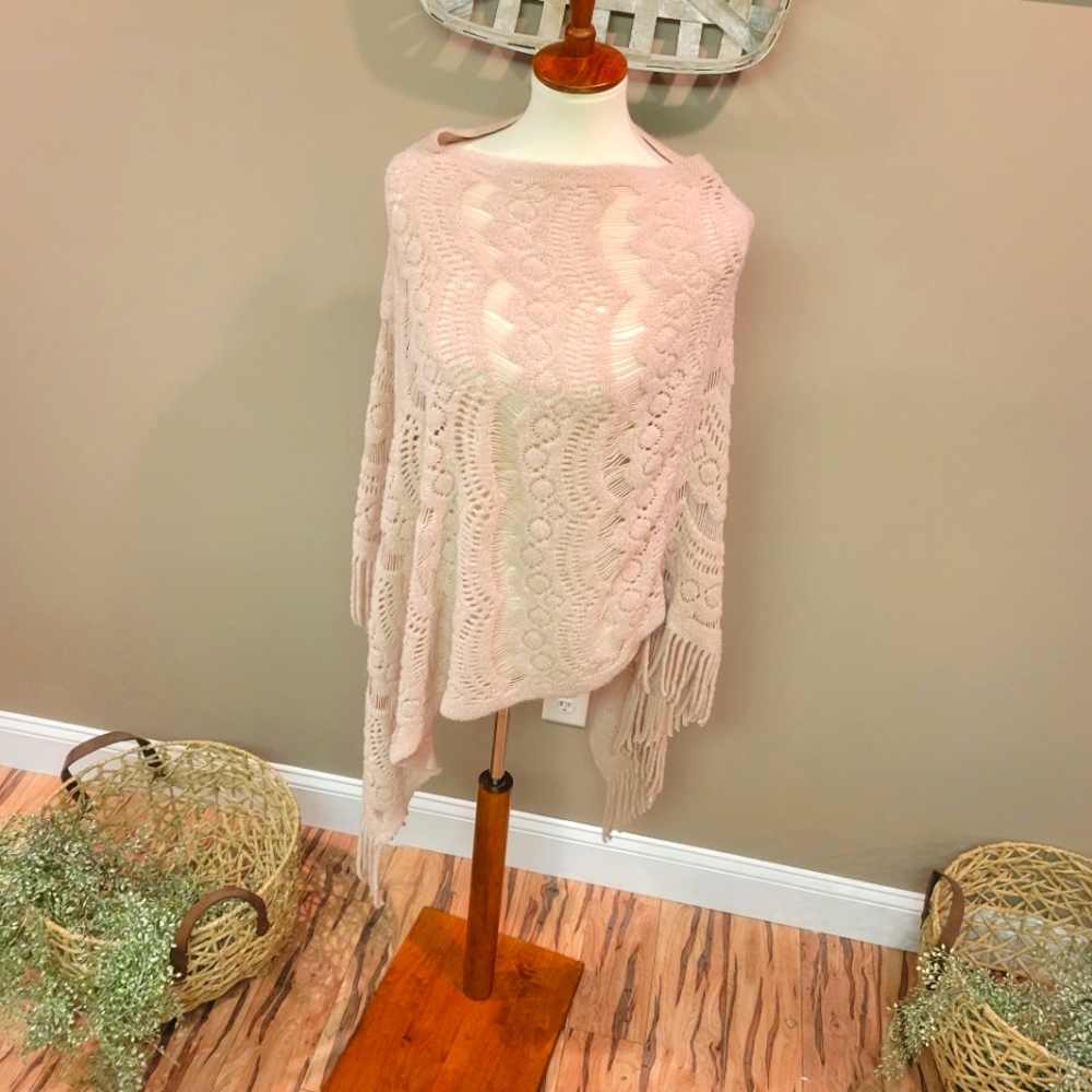 Do Everything In Love Cutout Poncho